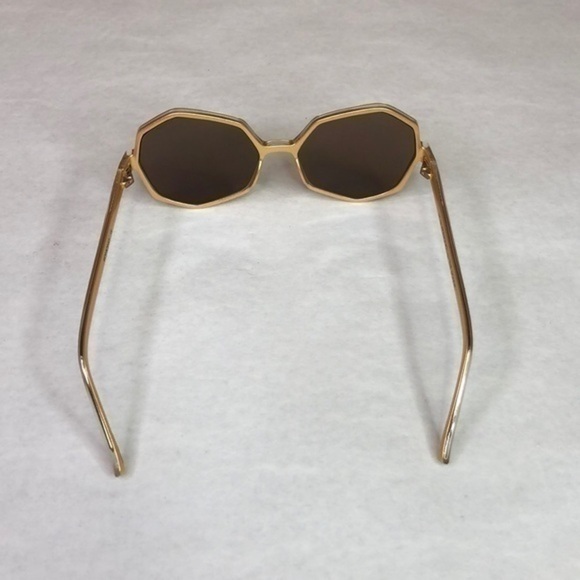 KOMONO Bonnie Clear Gold Sunglasses NEW Geometric Oversized - Picture 9 of 12